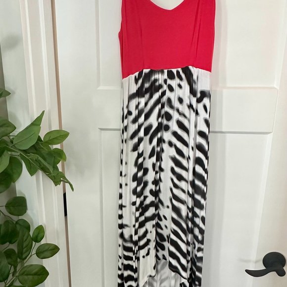 Nordstrom's Dress (Soft and stretchy!) - Picture 2 of 2